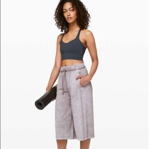 Lululemon Inner Glow Culotte! Size 4 NWT